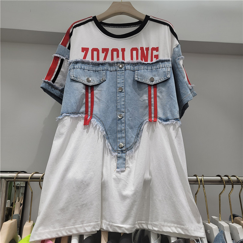 Casual camiseta europea para mujeres verano nuevo diseño de botón de empalme vaquero letras impresión de cuello redondo camisa de manga corta moda