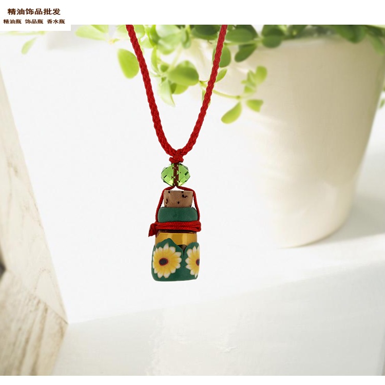 精油饰品网软陶绿色包口瓶瓶配牛津绳项链2.jpg