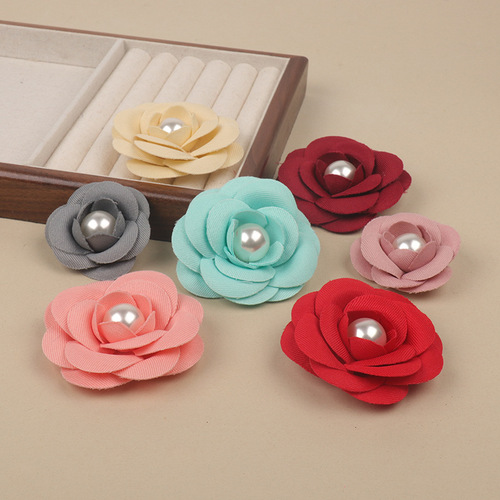 Factory Direct Sale In Stock 5cm 7.5cm Plain Color Camellia Flower with Pearl Handmade Flower Accessory Fabric Flower Brooch