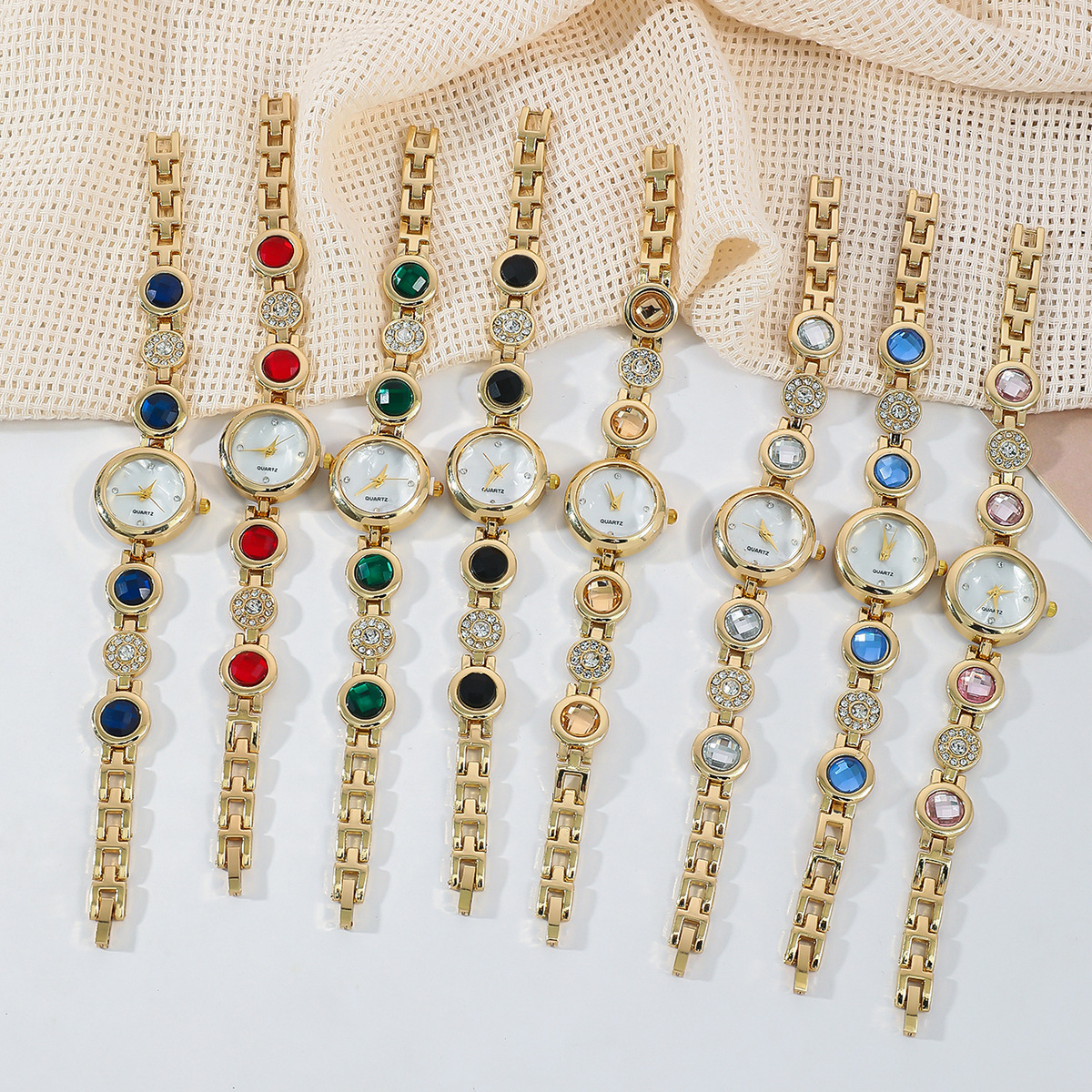 Korean Style Women's Watch, Elegant Style with Diamond Bracelet, Middle School Student Party Niche Exquisite Sweet Girl Style Watch