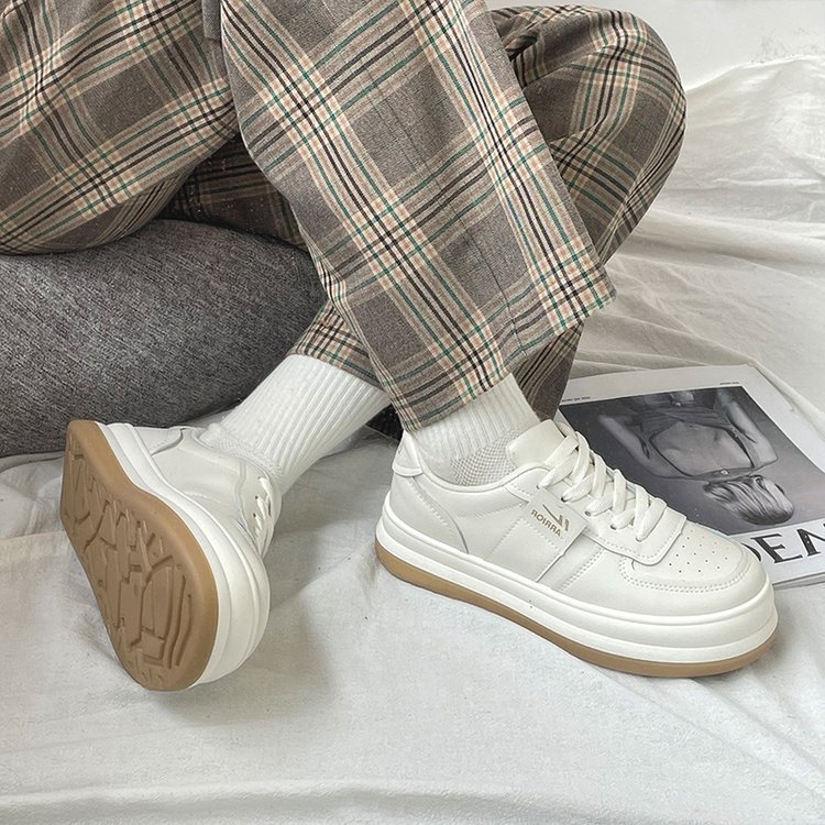 Dikke zolen witte schoenen voor dames 2022 lente nieuwe stijl ademende Koreaanse stijl casual studenten sneakers sneakers buitenlandse handel dropshipping_voghion.com