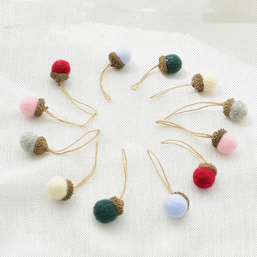 Cross-border exclusive felt pine cone kindergarten hanging decoration Christmas tree decoration accessory pinching fun felt finished product