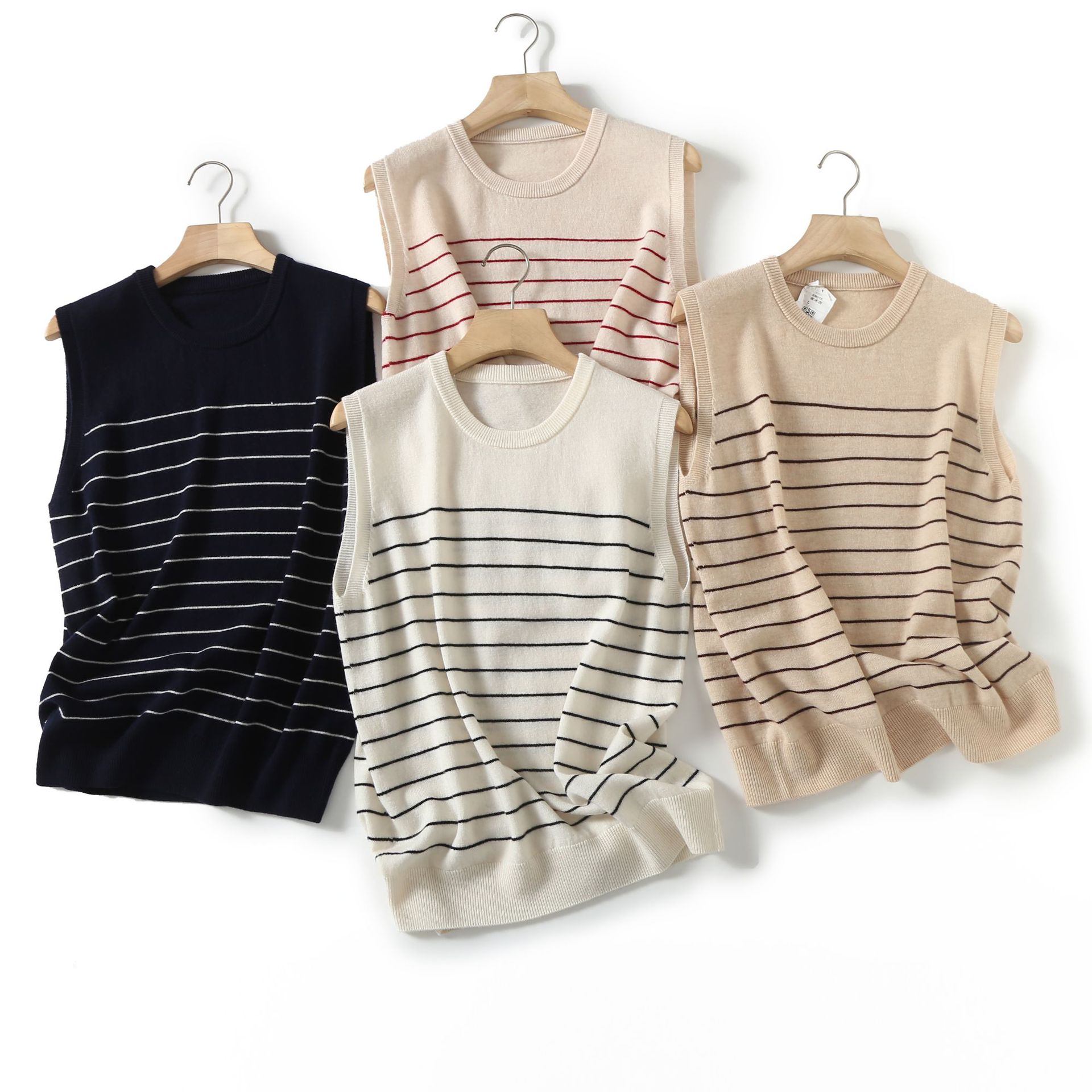 LABULL Spring and Autumn New Vest Knitted Sweater Matching is a must-have thin striped versatile cardigan for women BN615