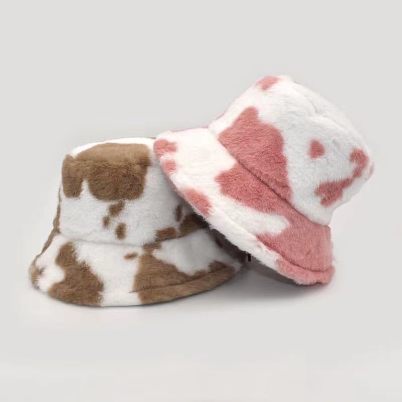Pluche bucket hat met koeienprint voor dames herfst en winter_voghion.com