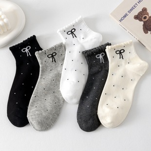 ��ɫŮ���Ķ�Ͳ�ļ�����W�����m����СƤЬ���m���c�����Y�m��