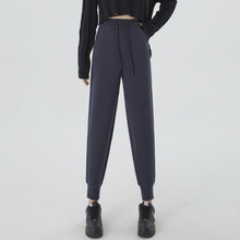 ��Ľ˹�q���Lѝ����Ů�b�¿�700���p��Ľ˹�q�\����Ů���e�lѝ��