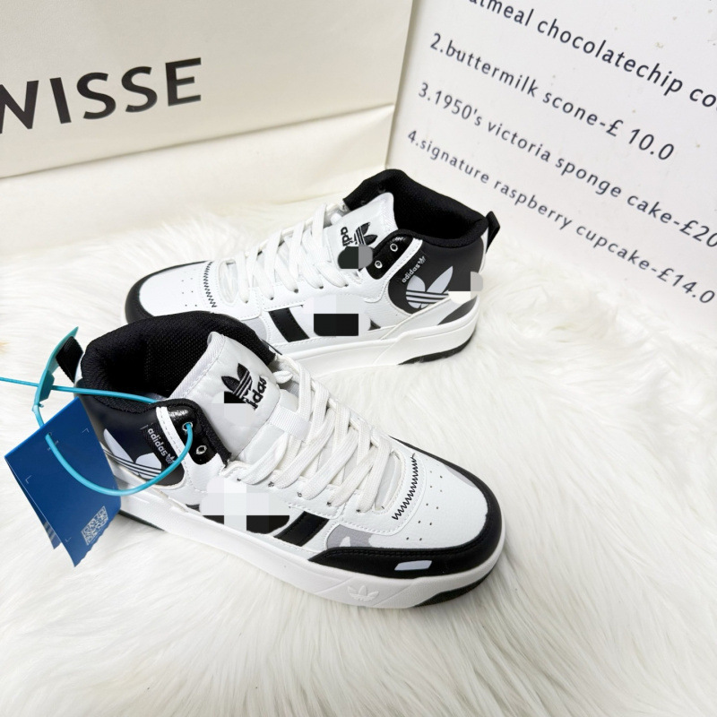 Autumn Fashion Trend Clover High-Top Casual Couple Sneakers for Men and Women, Height-Increasing Shoes, White Sneakers Autumn Fashion Trend Clover High-Top Casual Couple Sneakers for Men and Women, Height-Increasing Shoes, White Sneakers