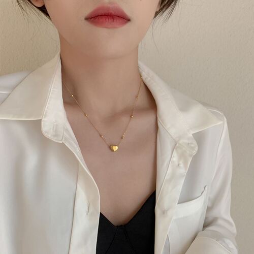 Simple love titanium steel necklace women's niche design 18K gold clavicle chain new necklace accessories pendant