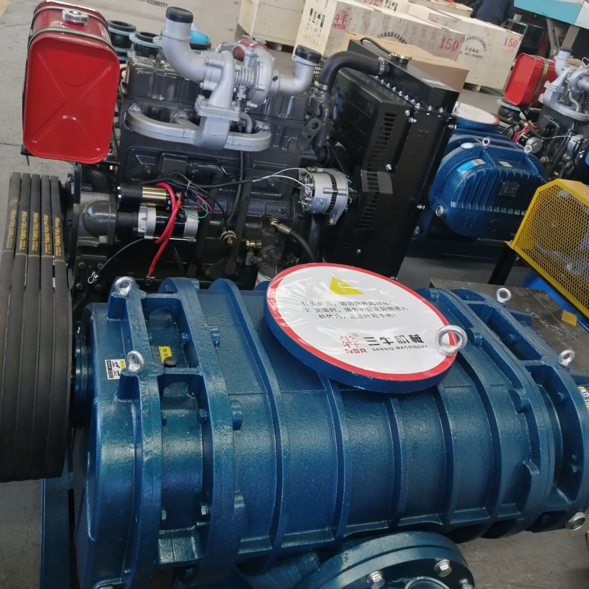 三牛罗茨增氧机山东三牛鱼塘底部微孔增氧机三叶罗茨风机曝气风机