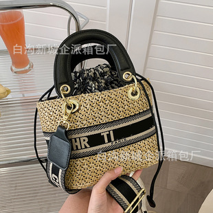 �¿�С���L��ĸ�ݾ�������б����۴���������������@�LˮͰ��