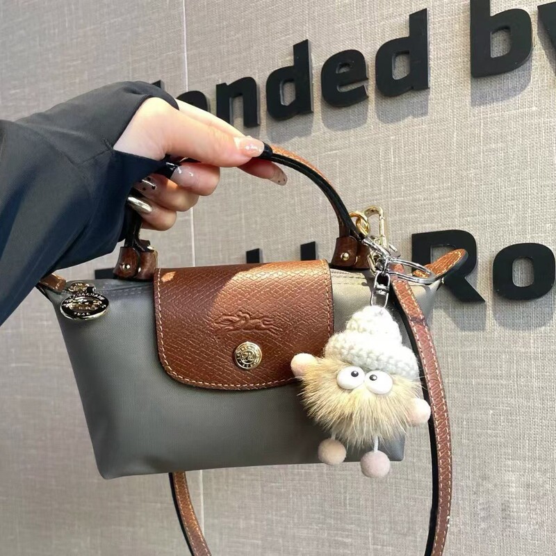 Xiaohongshu Longxiang Bag Single-Handle Mini Crossbody Bag French-Style Mini Dumpling Bag No-Punch Modification Mini Phone Bag Xiaohongshu Longxiang Bag Single-Handle Mini Crossbody Bag French-Style Mini Dumpling Bag No-Punch Modification Mini Phone Bag