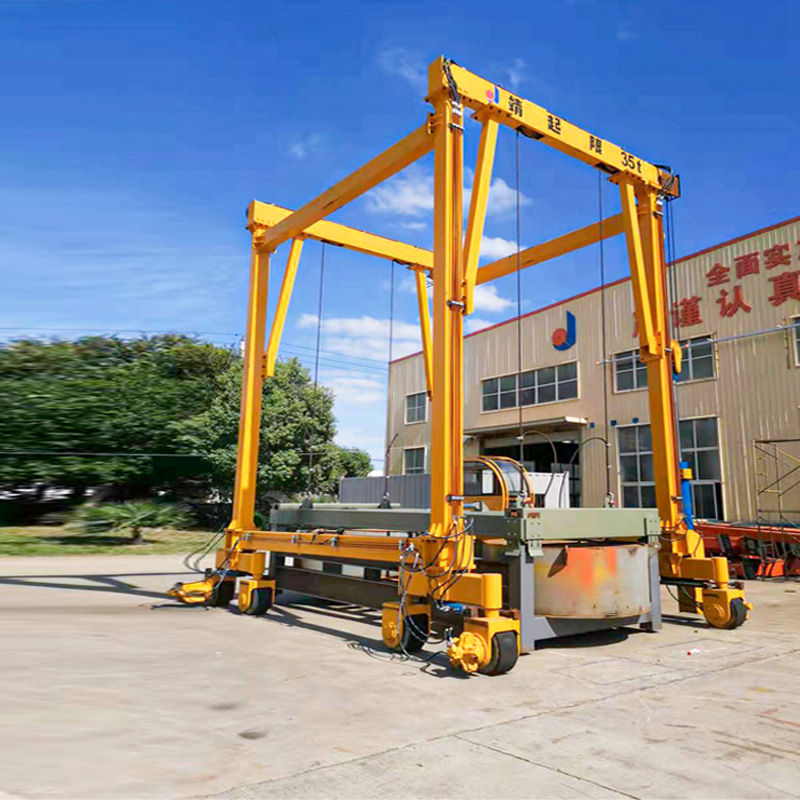 宝威 1-100t 集装箱龙门吊 轨道/轮胎 型号多 技术可靠 高效搬运