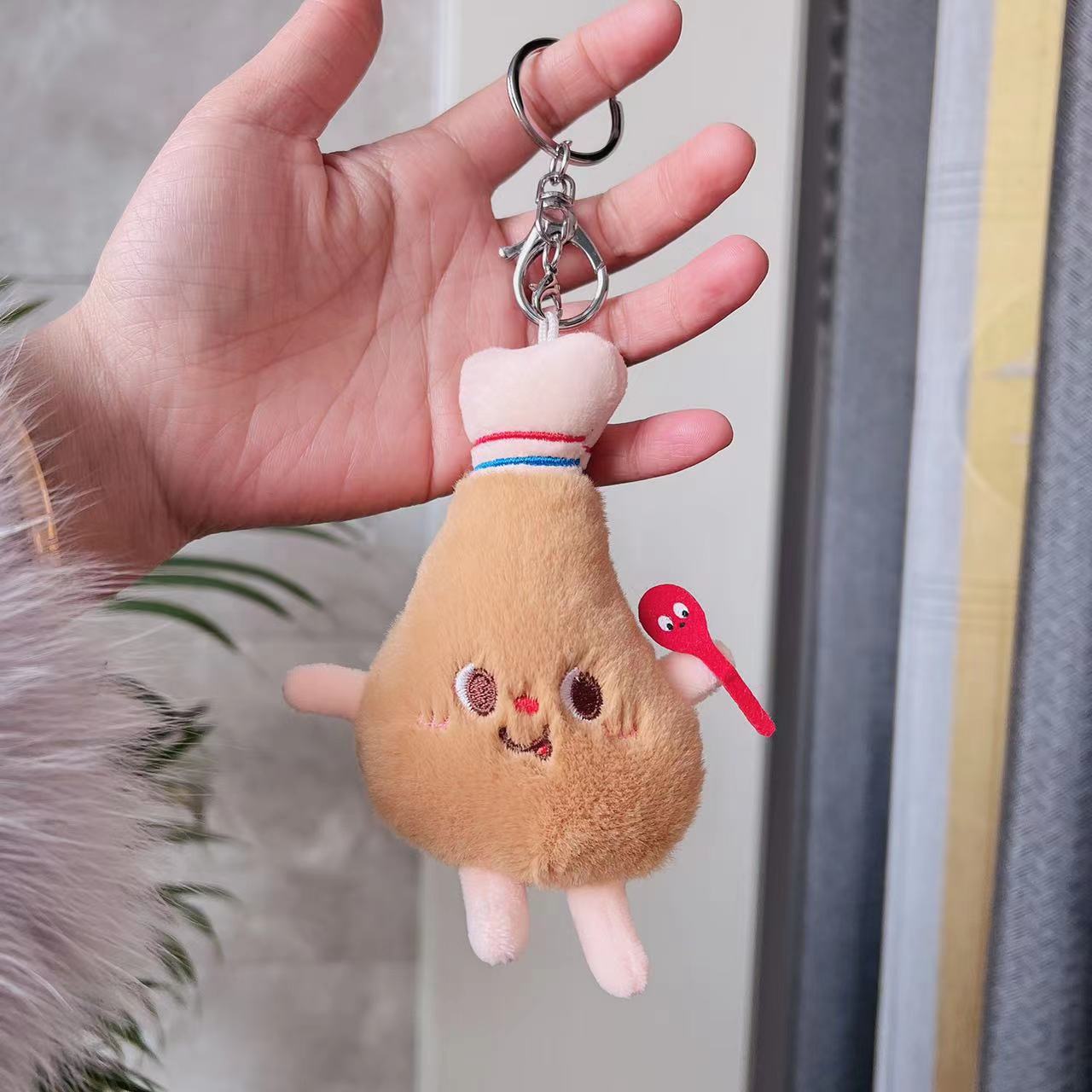 Pierna de pollo + hebilla de plata