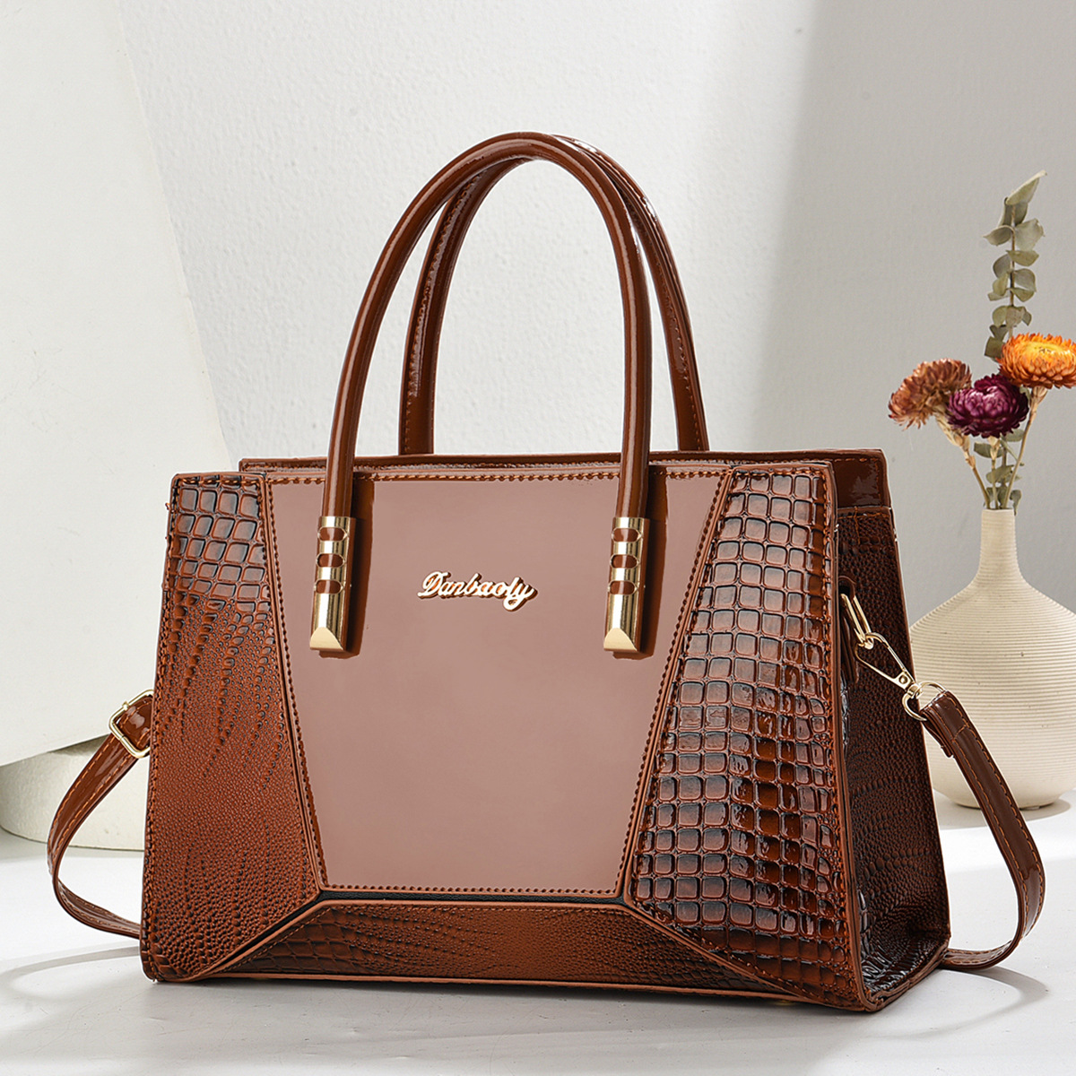 Bolso de mujer nuevo bolso de hombro de gran capacidad temperamento bolso de madre de cuero suave bolso de mujer de viaje de moda puede ser mensajero