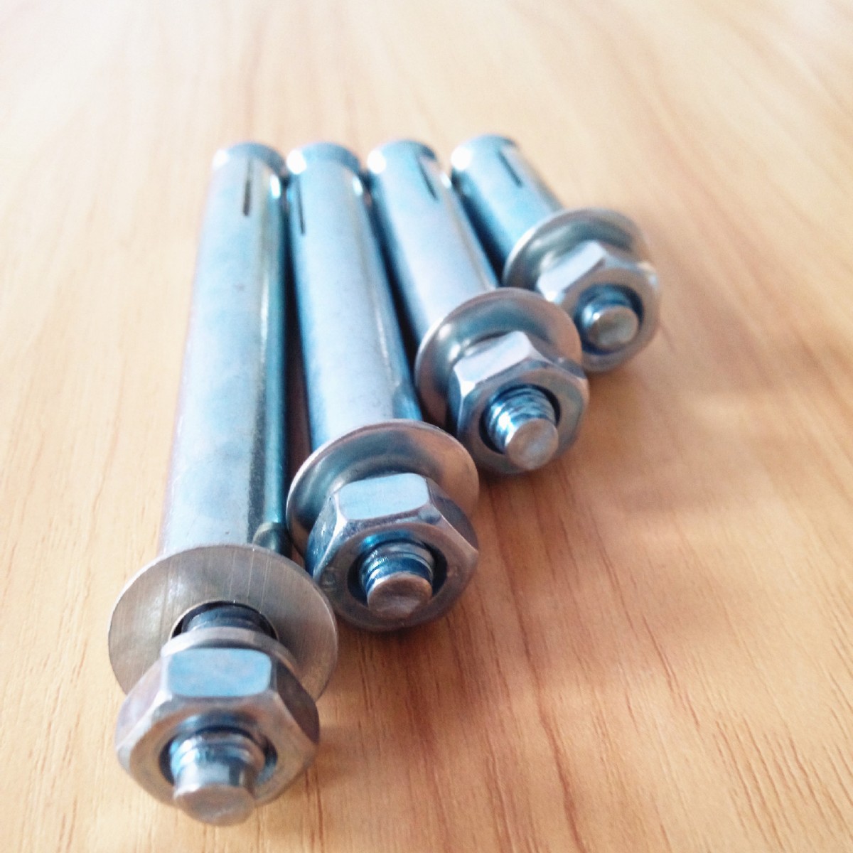 膨胀螺丝 碳钢铁膨胀 8*60 8*80 10*80 10*100