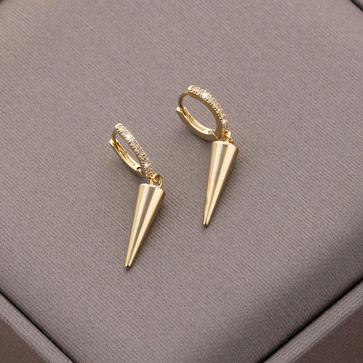 geometric glossy fashionable earrings