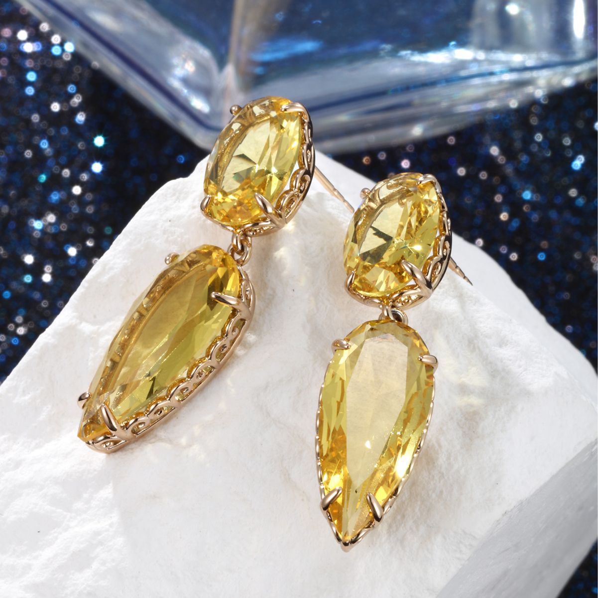 Joyería de Xuking colorido tesoro serie simple geométrico joya artificial pendientes en forma de gota pendientes femeninos de moda europea y americana femenina