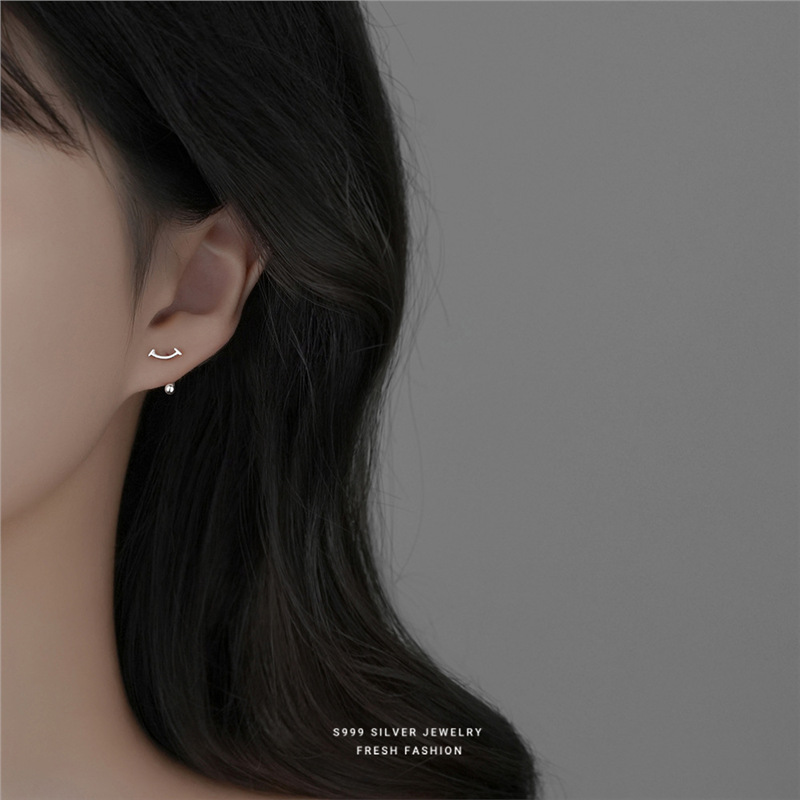 999 Silver Smile Hook Female Korean Ins Earbone Nails Twisted Hat Temperament Threaded Thread Earrings_voghion.com