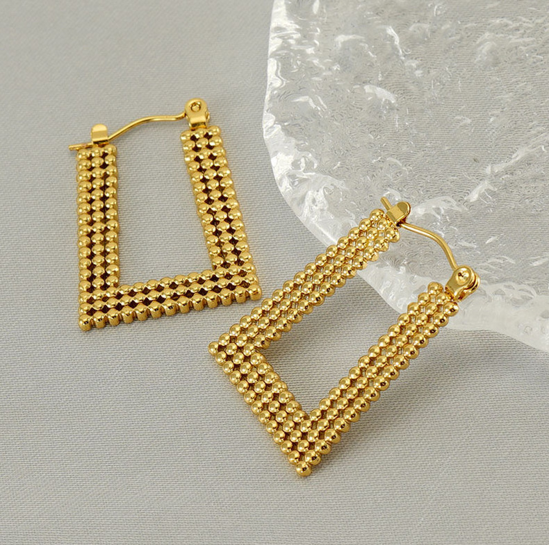 10g Weight PVD Coated Gold Plating Process PVD Coated 18K Gold Plated U Shape 304 Stainless Steel Simple Style Waterproof Non Tarnish Hoop Earrings