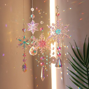 Sun Catcher Crystal Wind Chime Christmas Snowflake Crystal Pendant Rainbow Light and Shadow Window Decoration Dream Catcher Colorful