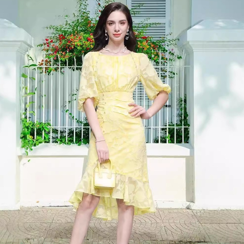 Summer New Elegant Yellow Lantern Sleeve Slim-fit Tight Waist Slimming Fishtail dress Long Dress Women's Skirt