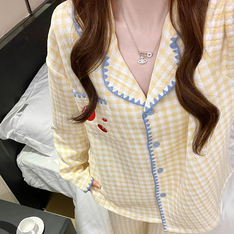 かわいいクレヨンしんちゃん空気綿のパジャマ