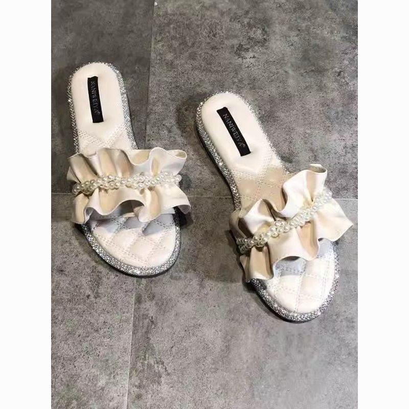 Women's Summer Outdoor Slippers 2026 New Fashion Versatile Internet Celebrity Fairy Style Pearl Flat Sandals Women's Summer Outdoor Slippers 2026 New Fashion Versatile Internet Celebrity Fairy Style Pearl Flat Sandals