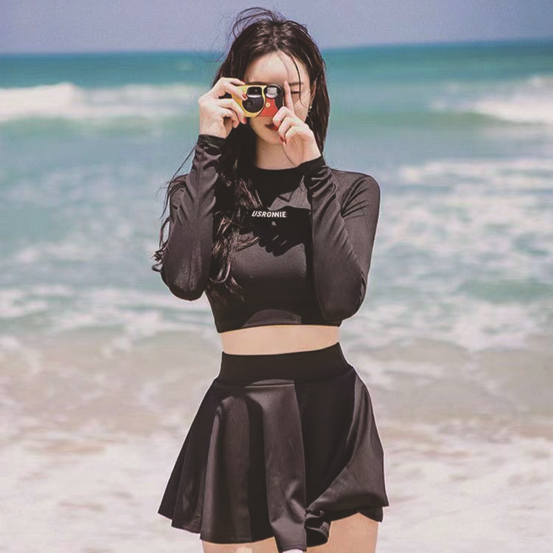 Korean New Split Swimsuit for Women, Conservative Sun Protection, Quick-Drying, Sexy Long-Sleeved Slimming Look Boxer Hot Spring Two-Piece Set