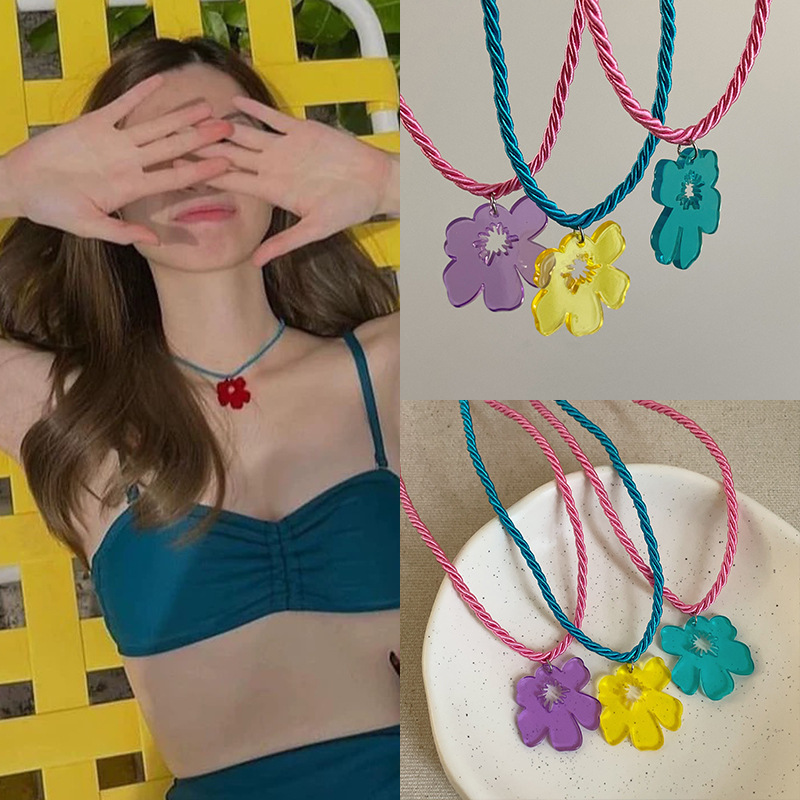 Dopamine Color Acrylic Flower Necklace Women's South Korea Ins Blogger Same Style Travel Holiday Style Clavicle Chain