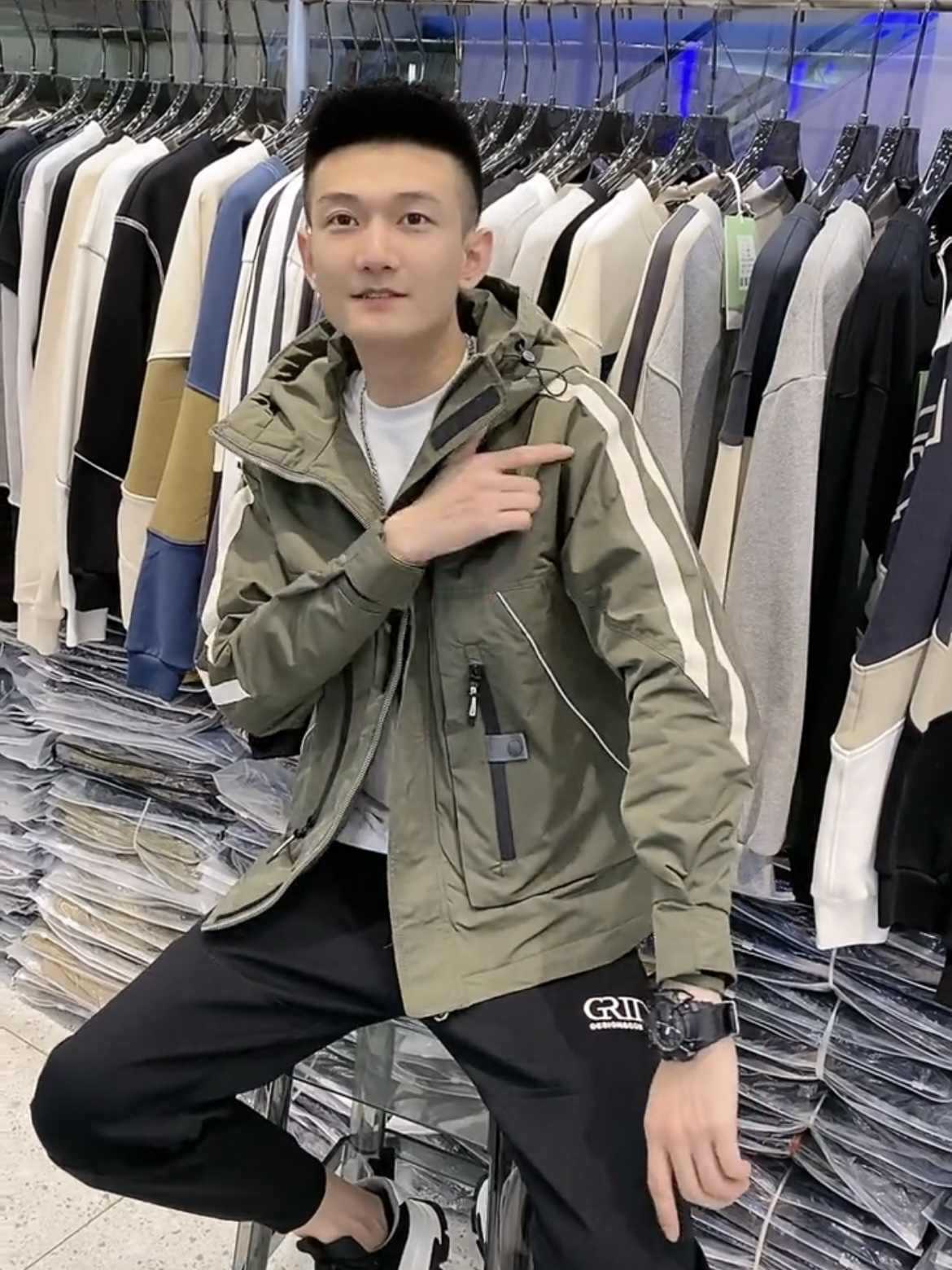 ActiveGo Spring Autumn Winter New Jacket Hooded Windbreaker Trendy Brand Casual Clothing Men's Coat Top Men_voghion.com