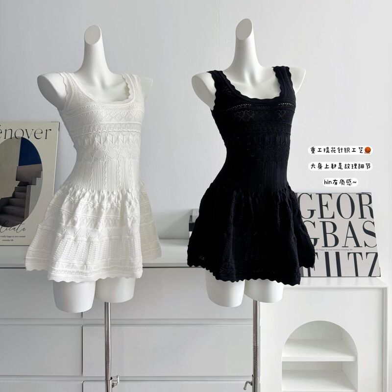 Hollow-Out Jacquard Pure Desire Knit White Spaghetti Strap Dress 2026 Summer New Style Elegant Waist-Cinching Tank Top Short Dress