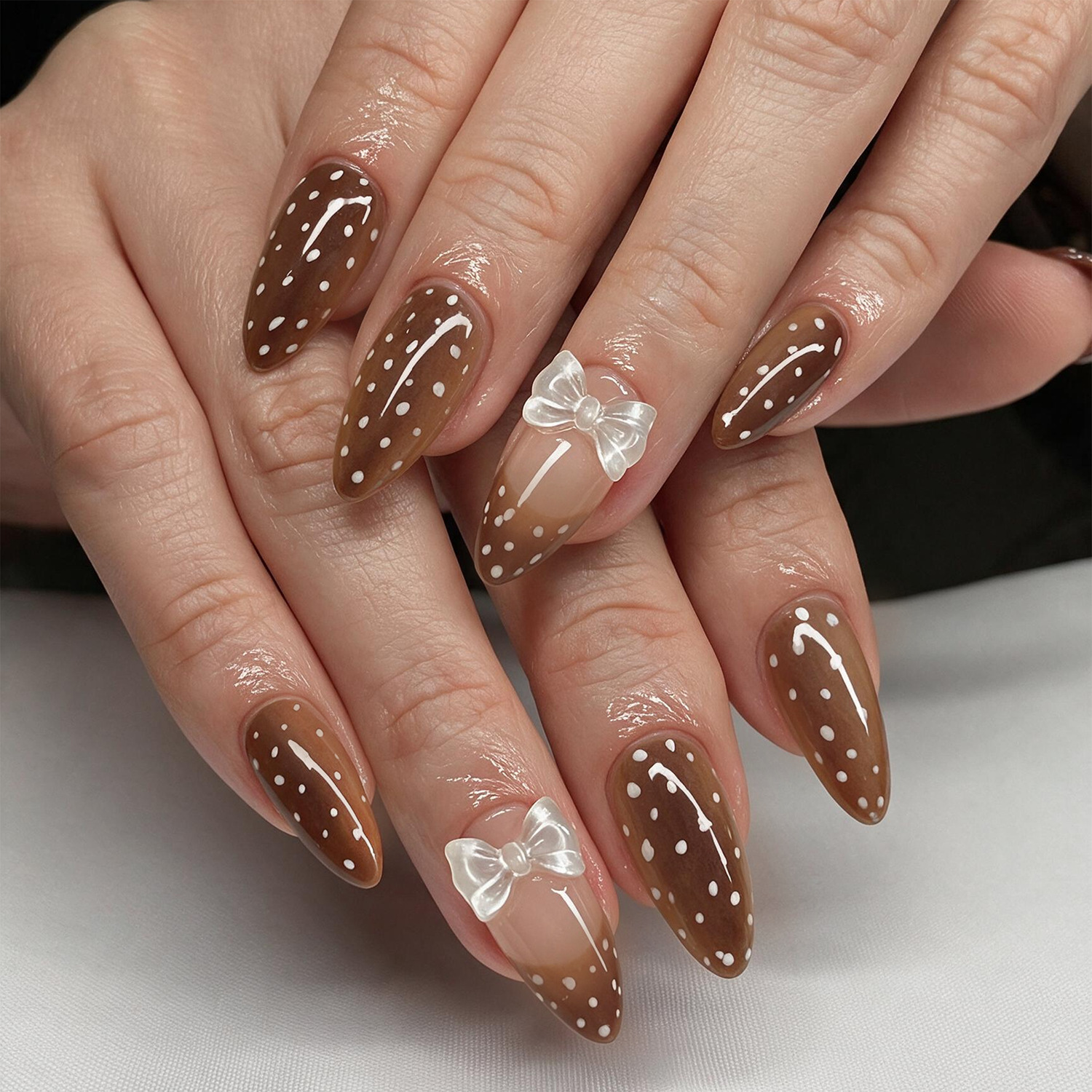 Lefan Manicure 3D Simple Polka Dot French Style Short Bowknot Almond Nails Foreign Trade False Nails Nail Tips