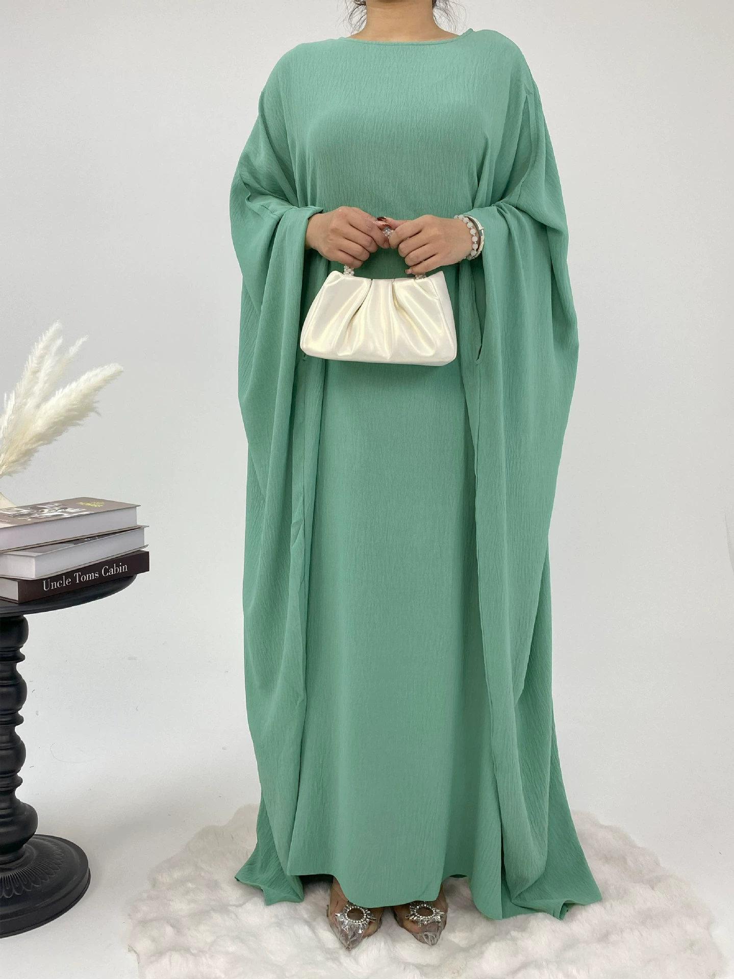 Brace, dress with sleeves, (Cross-border trading)