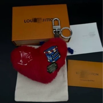 Новый товар M03171 LOUIS Vuitton Любовь сердце кураж любовь персиковое сердце украшение сумки