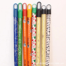 �������l���ے߰їU��ľ����ˢ�ӱ��ϰѹ���N�ɫ������Ĥ�Aľ��