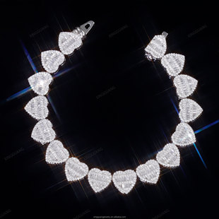 European and American Popular Heart Bracelet S925 Silver Inlaid with Ladder-Shaped Moissanite Personalized High-End Fashion Men's and Women's Couple Bracelets