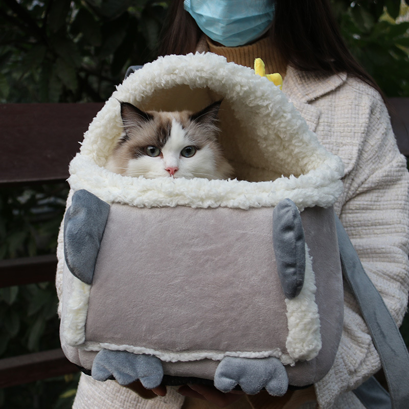 猫包泰迪英短胸前外带包狗猫咪保暖外出包宠物双肩便携背包绒冬季