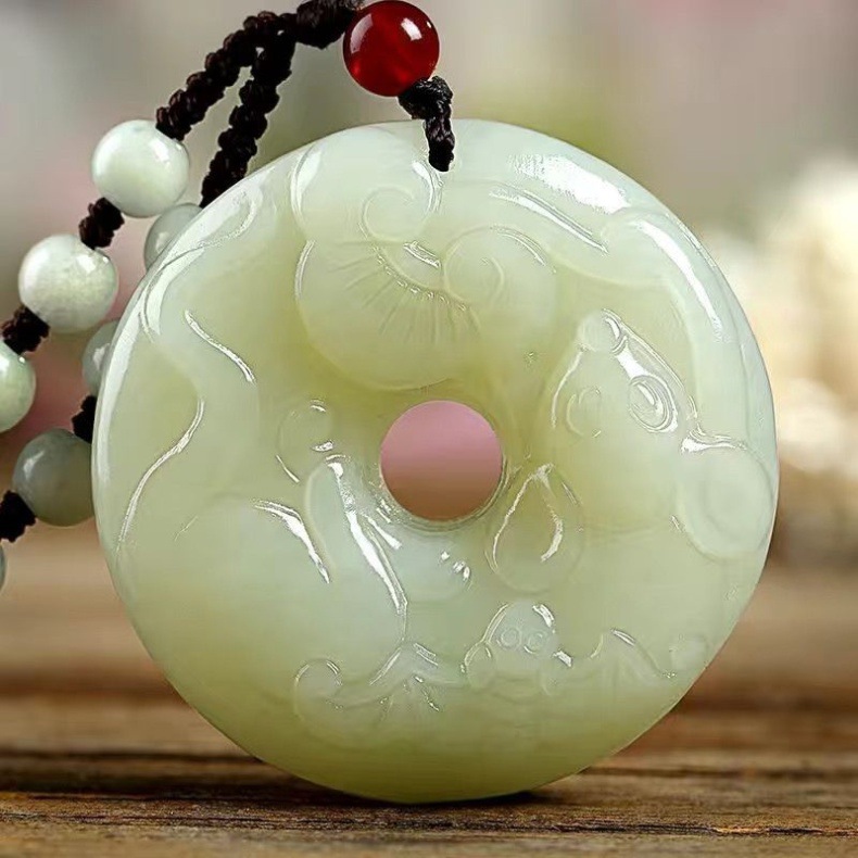 Mặt dây chuyền ngọc Hetian tự nhiên hình 12 con giáp – khóa an toàn phong thủy — Màu trắng xanh chi tiết 7
