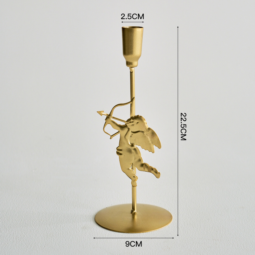 Transfronterizo Amazon Iron Art Metal Candelabro Boda Adornos de alta gama Candelabros altos Artesanías para el hogar al por mayor