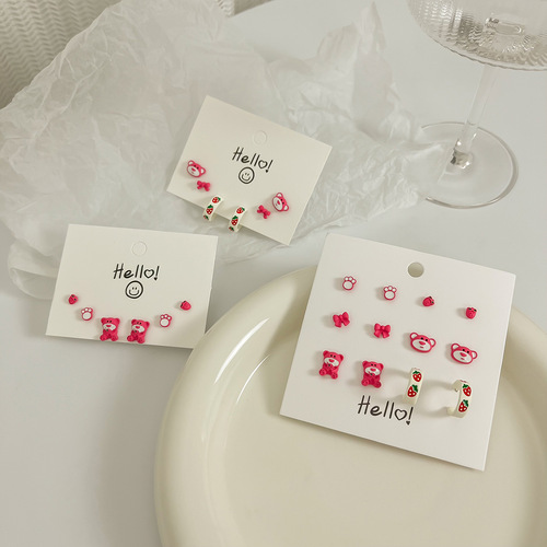 Strawberry Bear Series S925 Sterling Silver Earrings  New Earrings for Female Students Small Earrings and Ear Bone Nails Wholesale