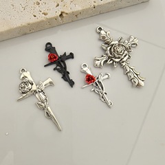 クロスボーダーのホットモデルのレトロなヒップホップ風の部品のいばらのバラの釘のクロスペンダントDIYのアクセサリーのイヤリングのペンダント