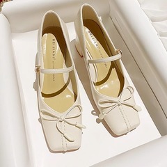Chic Off-White Bow Detail Square Head Gentle Mary Jane Shoes for Women, 2023 Autumn/Winter New Arrival One Strap Thick Heel Single Shoes