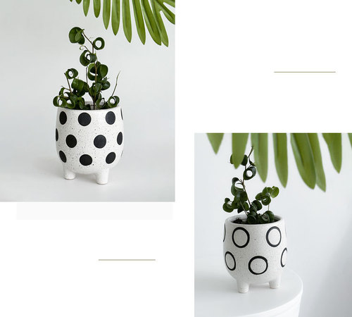 Ins-style cute hand-painted ceramic flowerpots with feet cross-border foreign trade export geometric cartoon meat pots wholesale ornaments