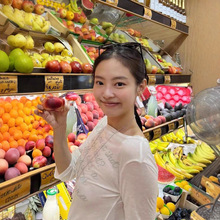 现货 韩国设计师gila天丝字母T恤韩系女装jennie同款显瘦长袖罩衫