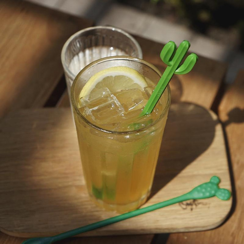 Cactus stirring stick milk tea juice coffee long handle stirring spoon plastic creative fun cocktail swizzle stick