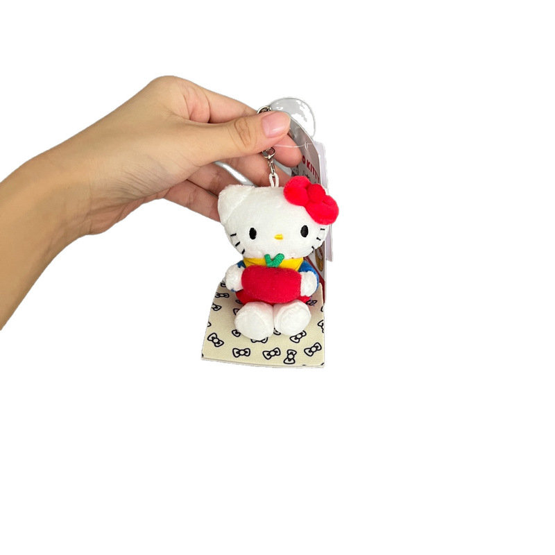 日本Me联名KT猫抱苹果草莓睡袋hellokitty可爱包包小挂件毛绒猫玩|undefined