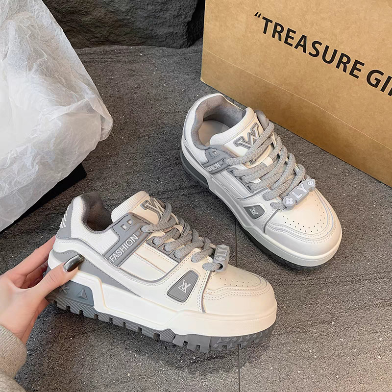 European small white shoes thick-soled board shoes women's 2025 early spring heightening muffin small fat ding leisure sports big head bread shoes European small white shoes thick-soled board shoes women's 2025 early spring heightening muffin small fat ding leisure sports big head bread shoes