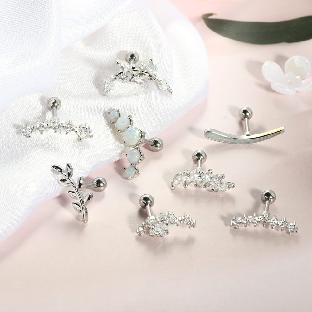 Silver pointed spike labret stud material detail