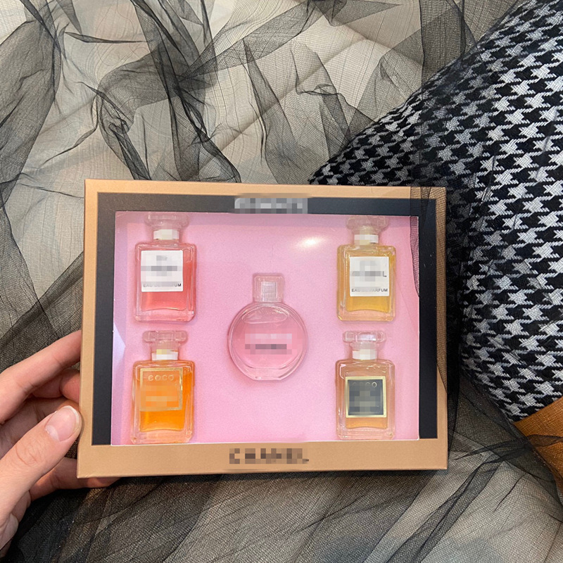Foreign Trade Perfume Sample Set Chanel Mini Five-Piece Set Pink Chance Yellow N5Coco Southeast Asia Wholesale Foreign Trade Perfume Sample Set Chanel Mini Five-Piece Set Pink Chance Yellow N5Coco Southeast Asia Wholesale