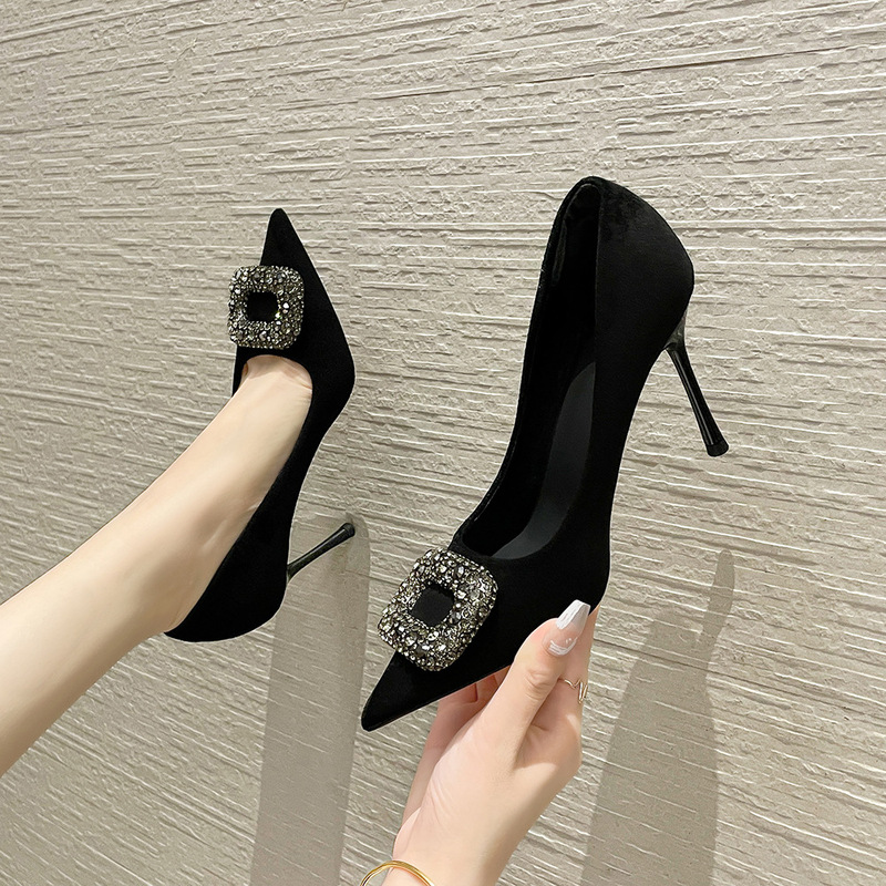 898-one-piece delivery fashion rhinestone socialite style women's high heels 2023 Winter new shallow mouth thin single 898-one-piece delivery fashion rhinestone socialite style women's high heels 2023 Winter new shallow mouth thin single